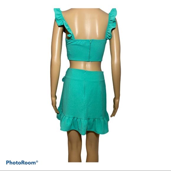 Blue blush 2  piece,  Skirt and top size s… - Picture 8 of 9
